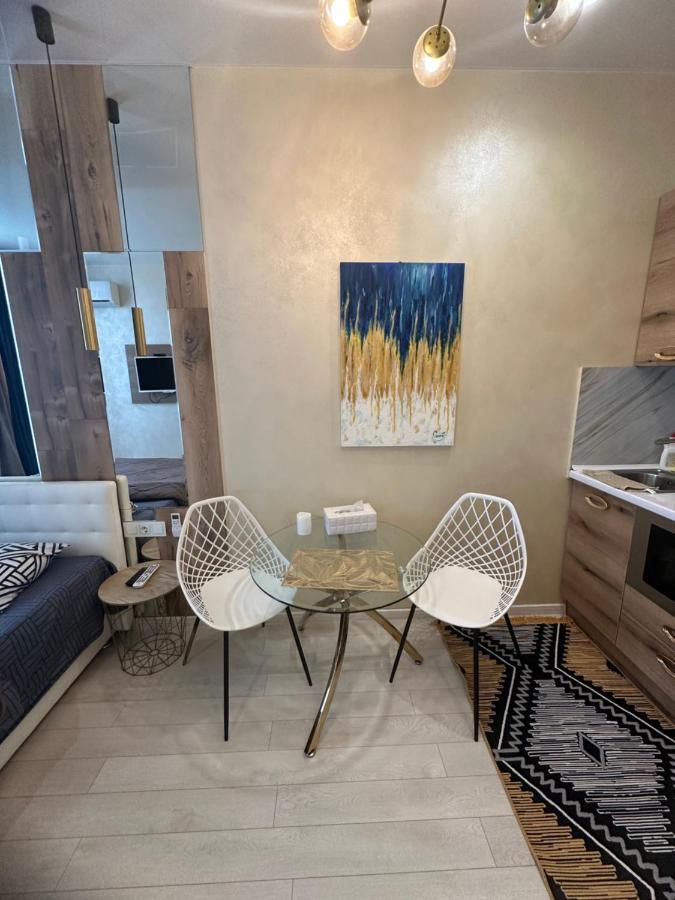 On A Residential Complex French Quarter 2 * Kiew